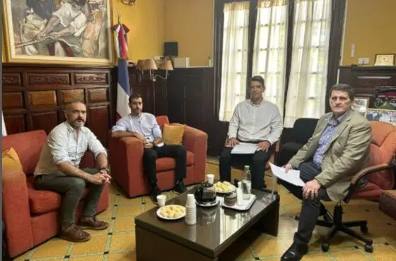 Reunión con el Ministerio de Hacienda para fortalecer el comercio local